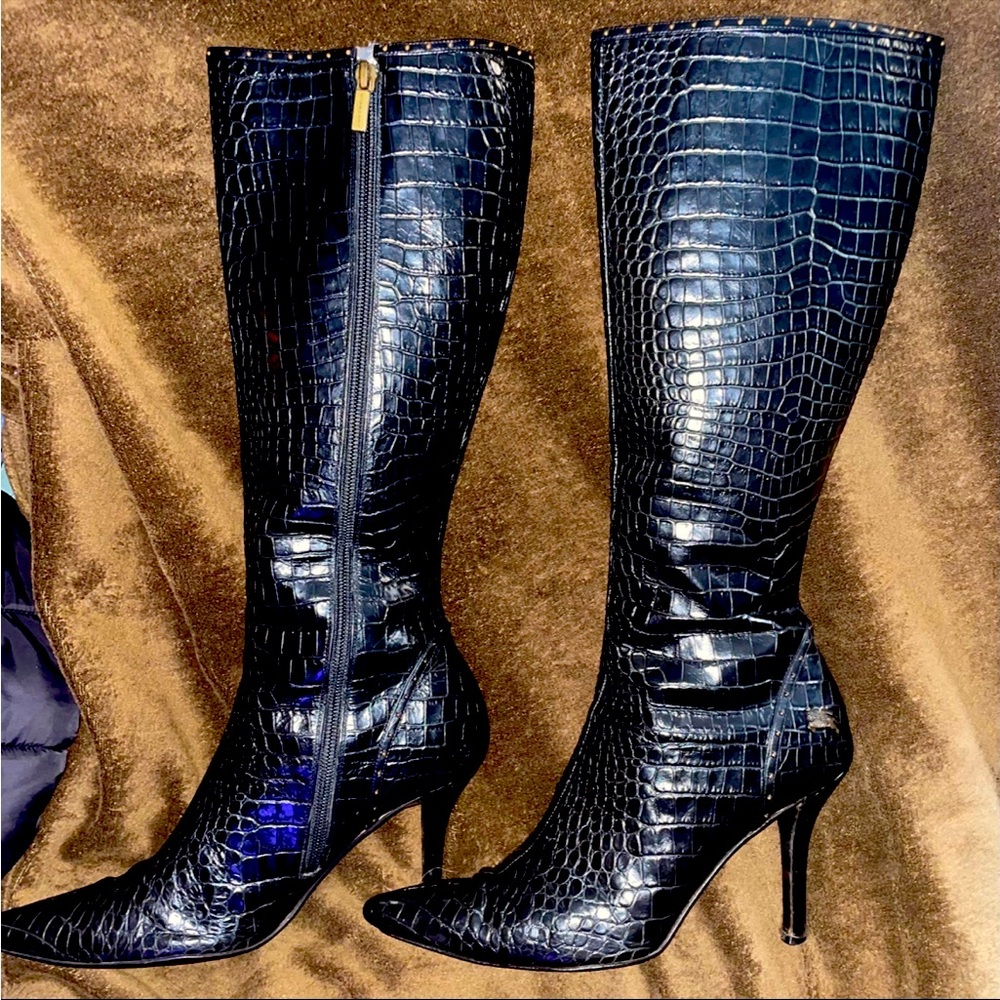 Women’s Burberry Black SHROCK Boots sz 8  MSRP $795 - Picture 2 of 12